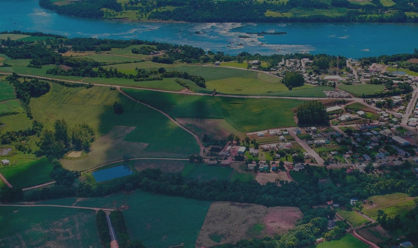 Prefeito Ulisser Britz Reúne-se com Representantes da Creluz para Firmar Parcerias em Pinheirinho do Vale